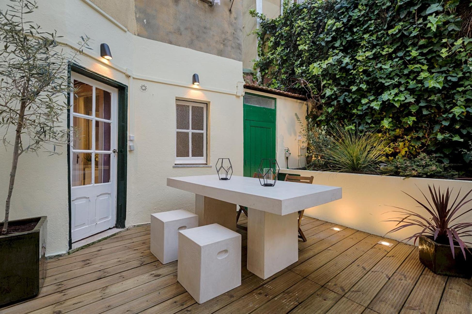 Apartment Romantic Gem In Santos Lissabon